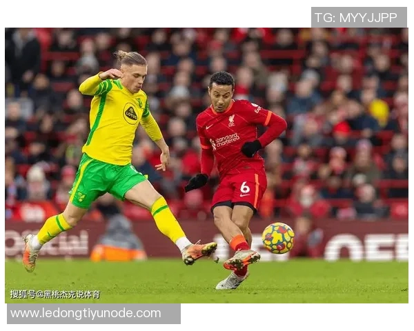 弗兰克谈定位球重要性并透露联赛杯将进行阵容轮换策略